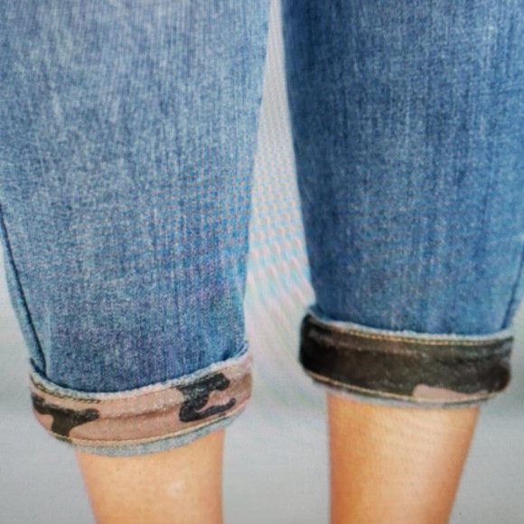 Judy Blue Skinny Fit Distressed Jeans Size 3 / 26 Stretch Denim Camo Details - Picture 14 of 14